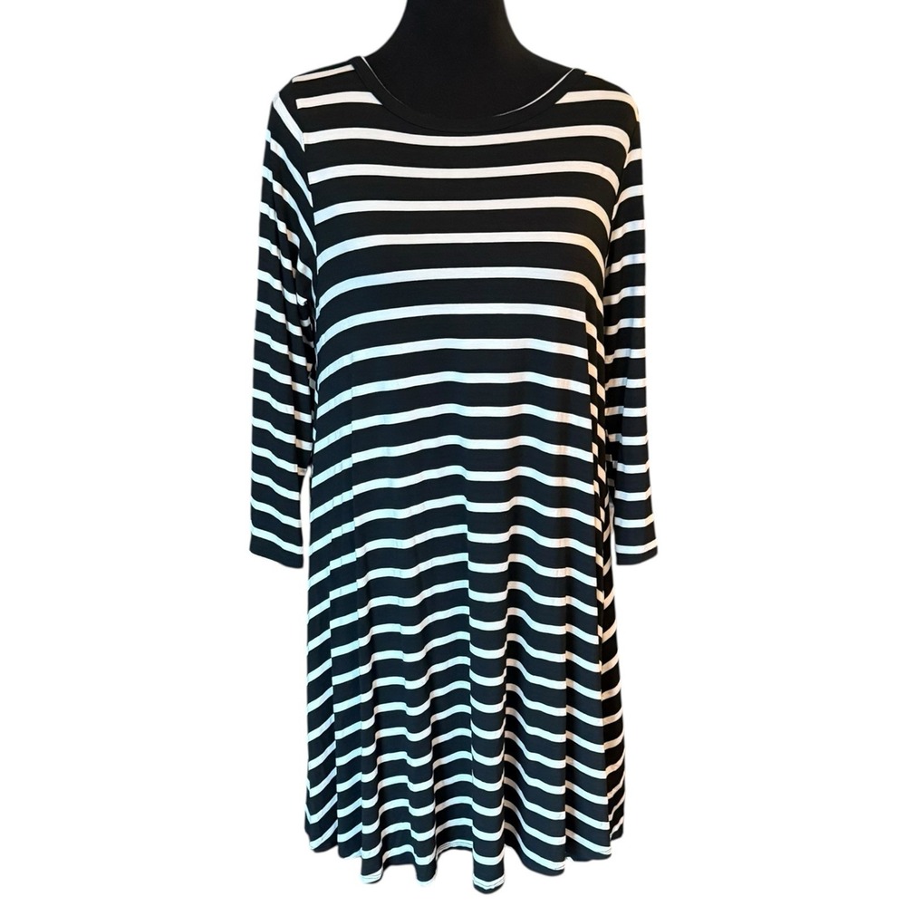 Bellamie NEW Boutique Striped Swing Dress Medium Black White‎ Stretch Knit USA